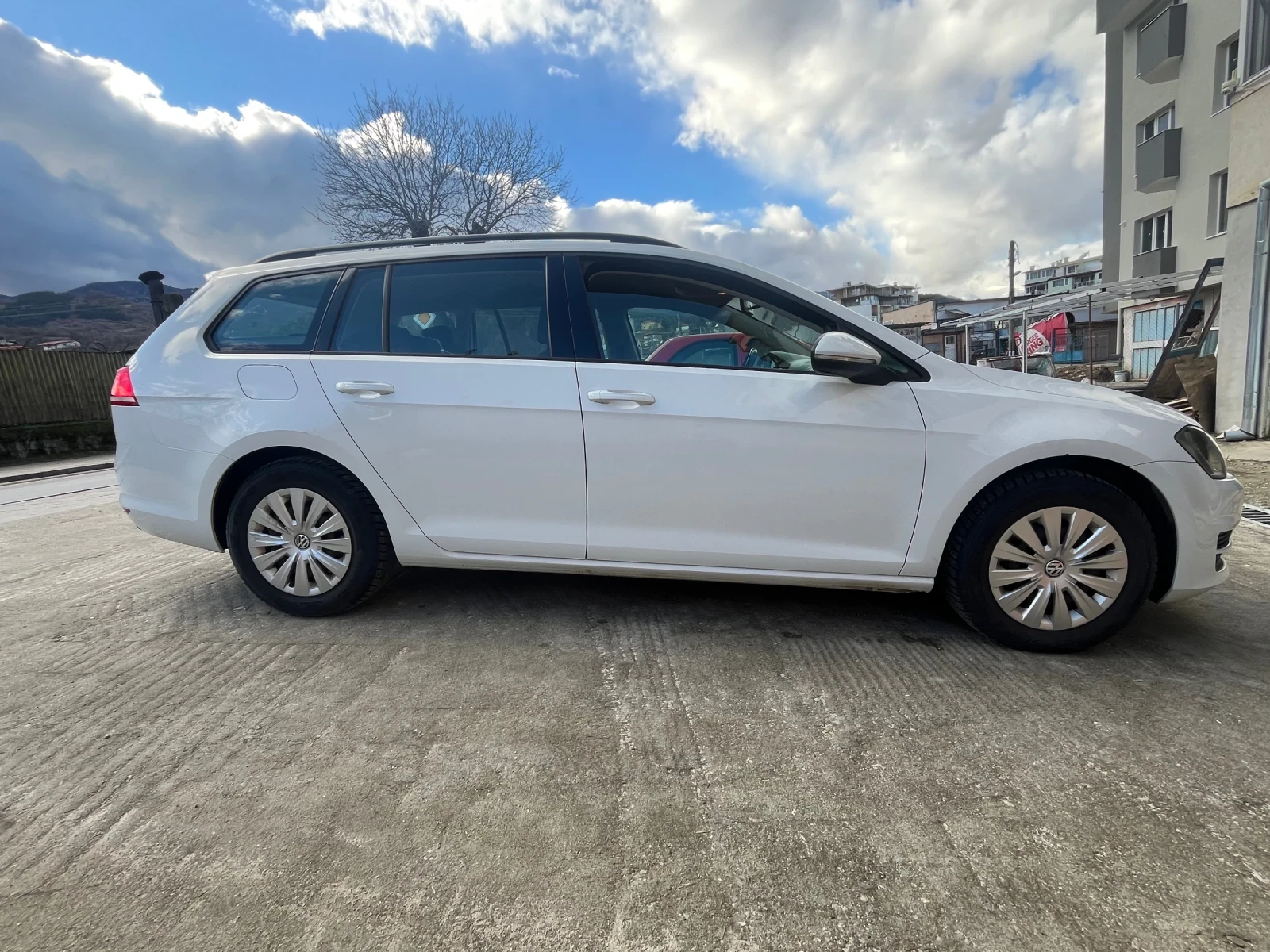 VW Golf, снимка 4 - Автомобили и джипове - 53817105