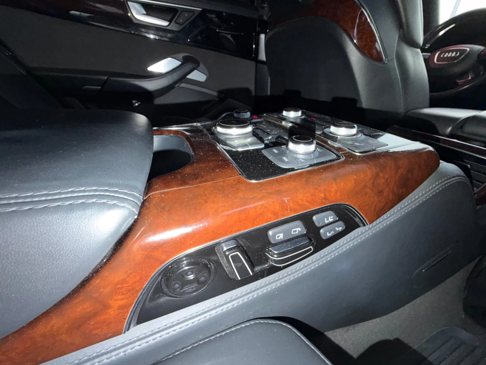 Audi A8 4.2TDI* LONG* MATRIX* , снимка 10 - Автомобили и джипове - 53952463