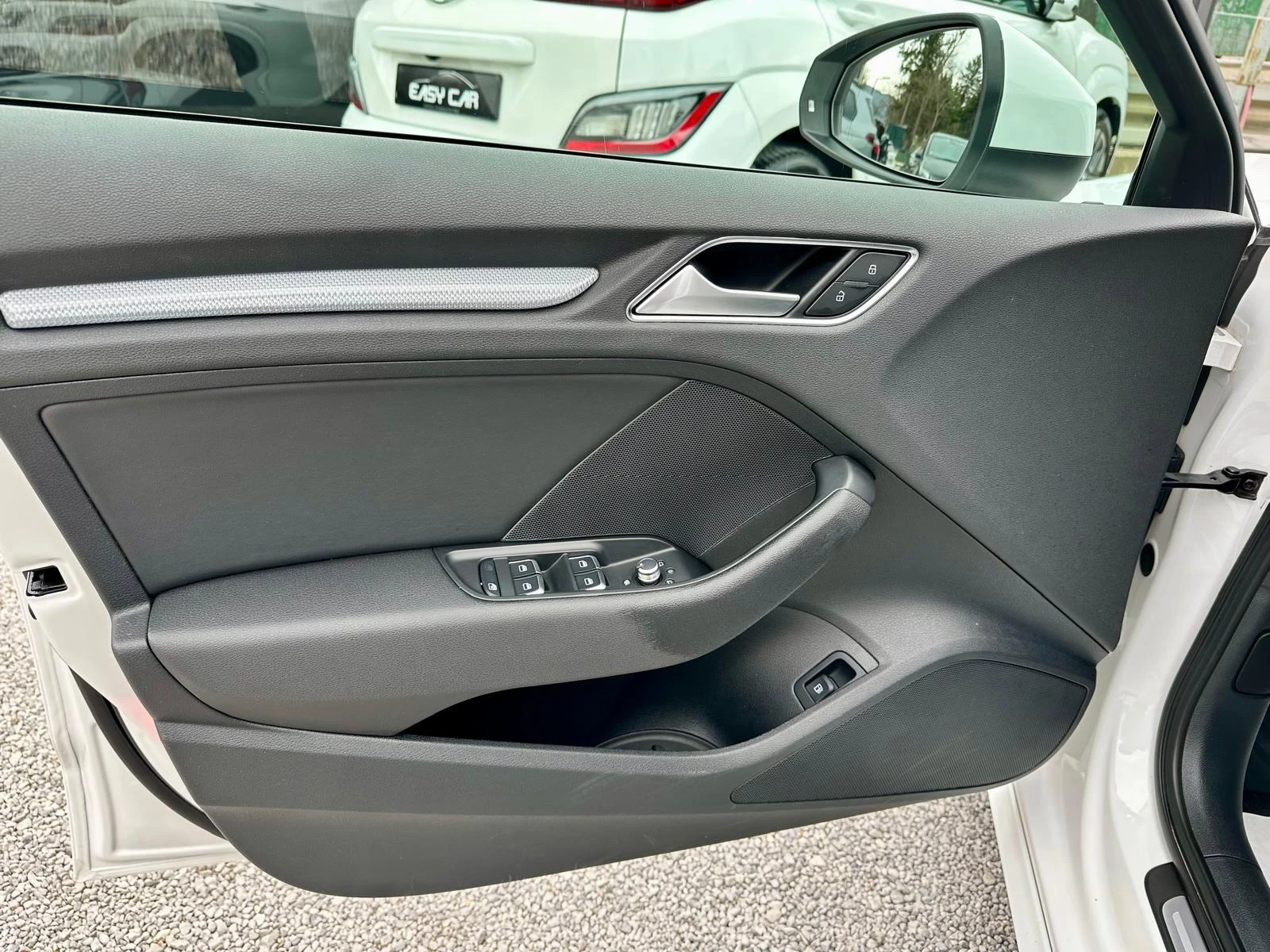 Audi A3 E-Tron, снимка 15 - Автомобили и джипове - 53959900