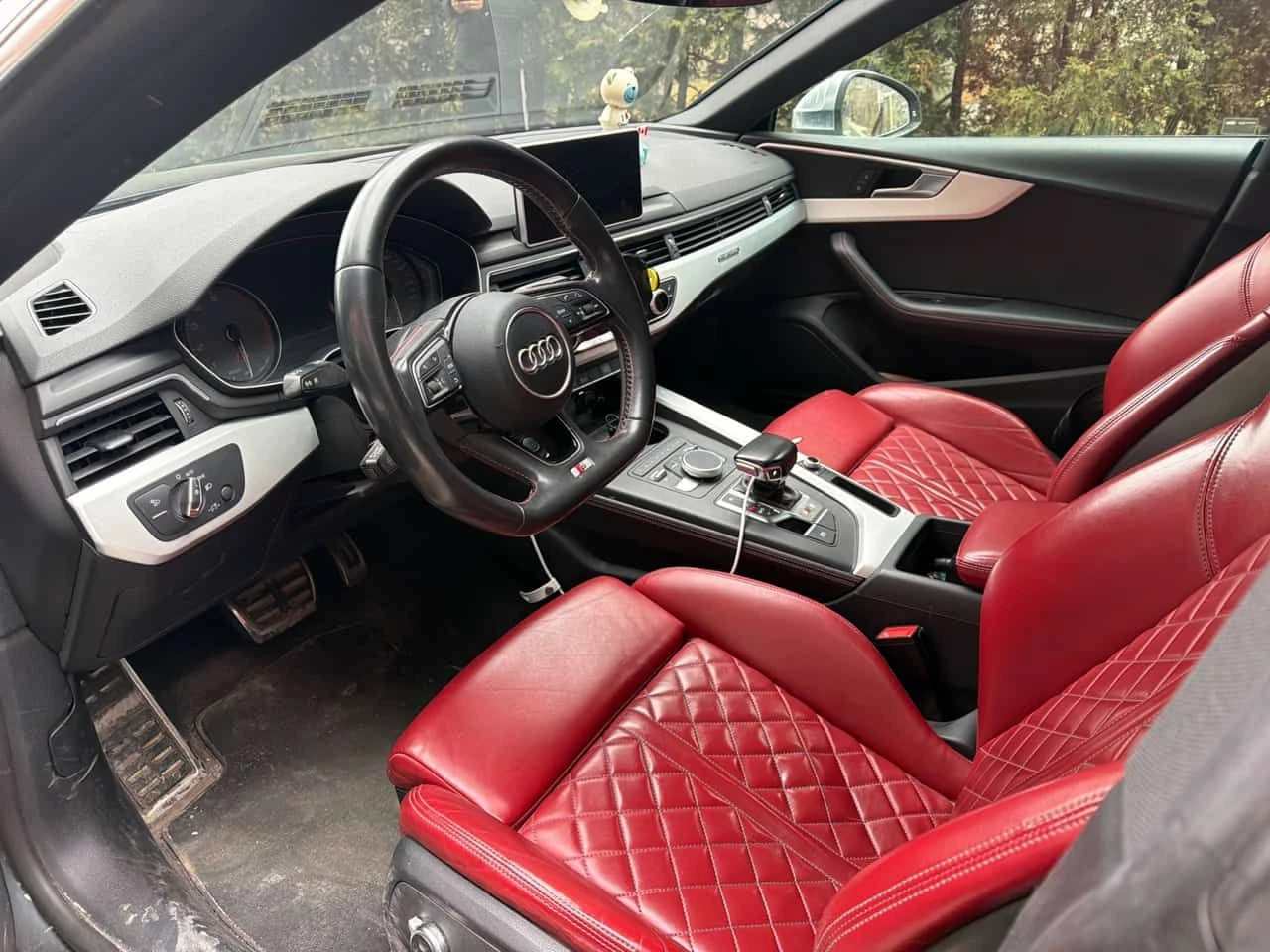 Audi S5 * Progressiv * КОМПЛЕКТ ГУМИ * 2 КЛЮЧА * ПОДГРЕВ, снимка 5 - Автомобили и джипове - 54184752