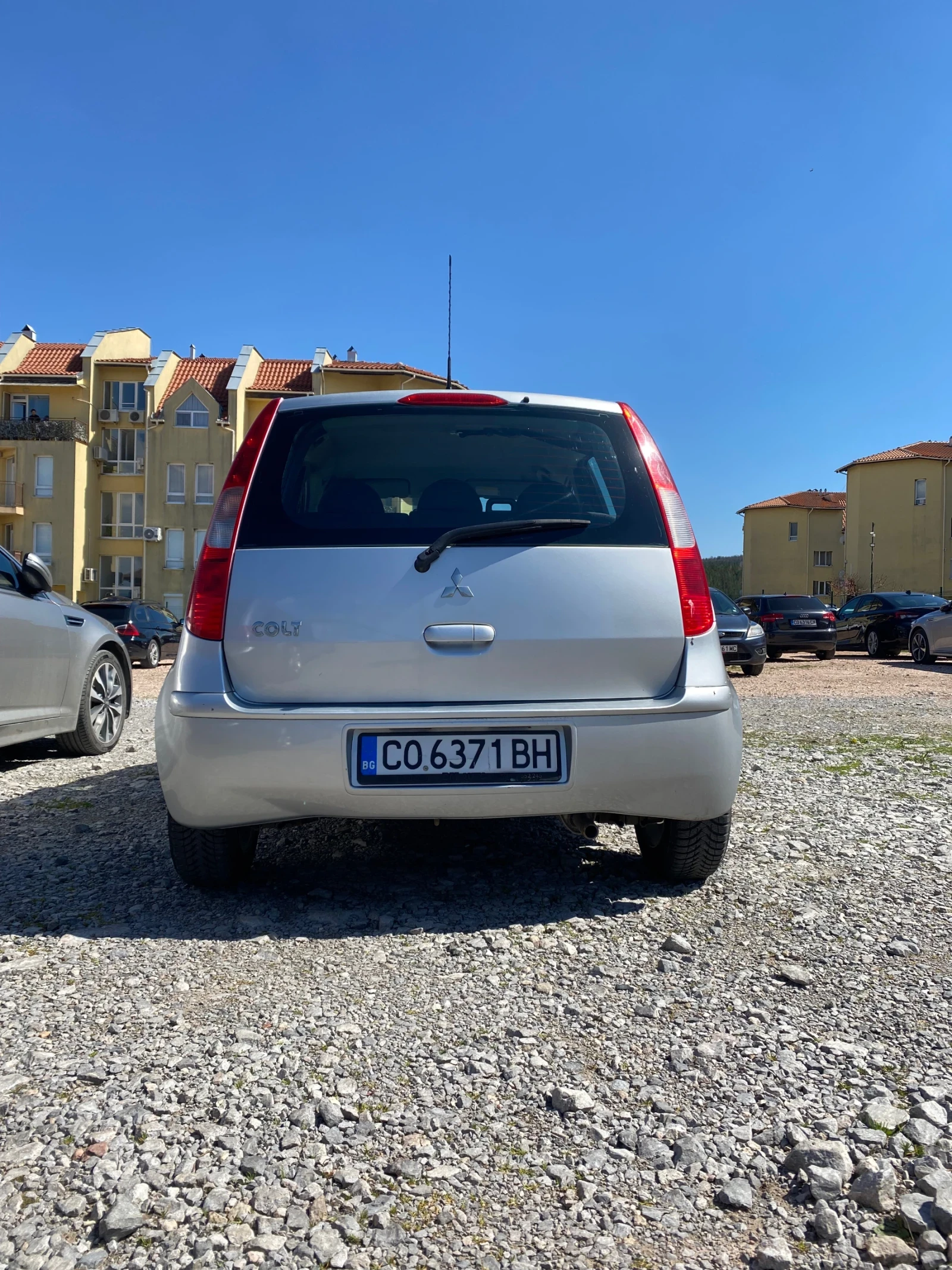 Mitsubishi Colt, снимка 2 - Автомобили и джипове - 54246329