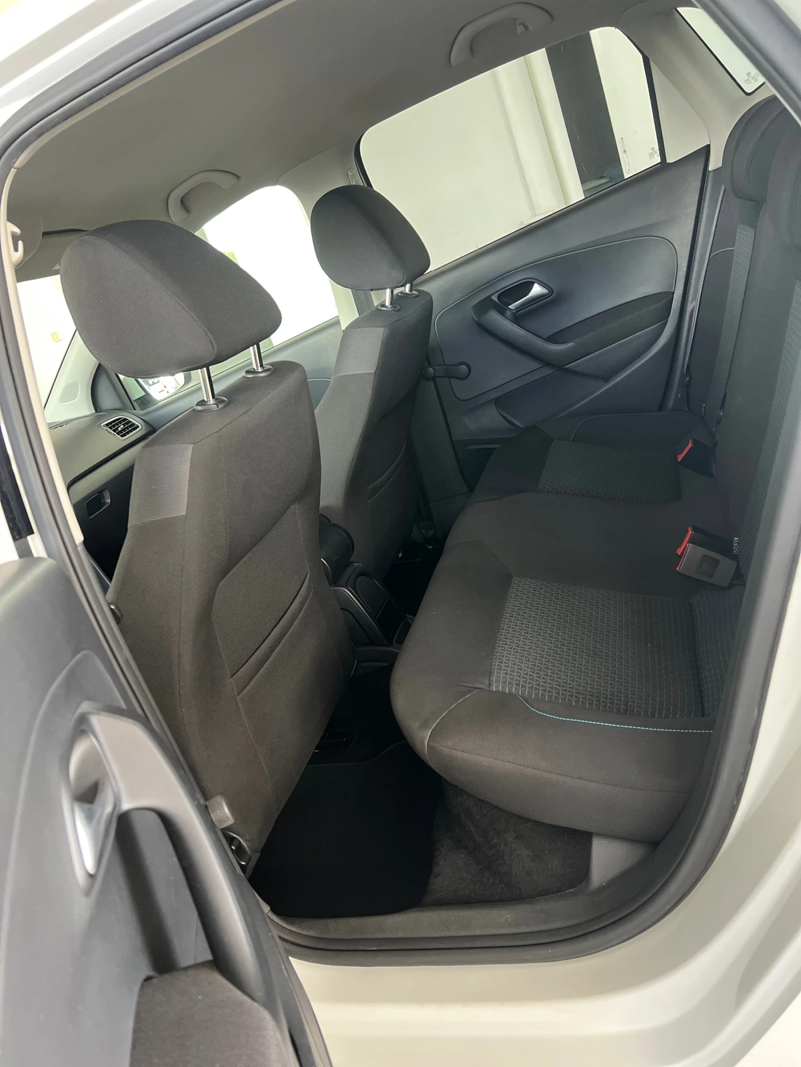 VW Polo 1.4 /75 pH  2015, снимка 13 - Автомобили и джипове - 54434302