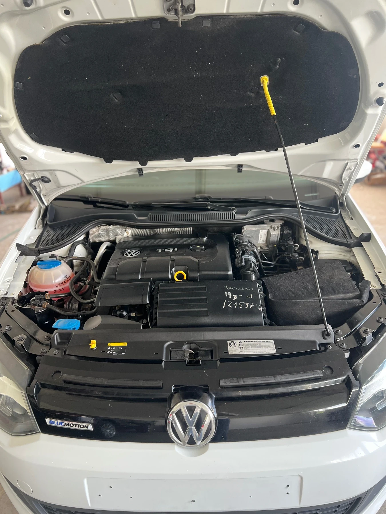 VW Polo 1.4 /75 pH  2015, снимка 14 - Автомобили и джипове - 54434302