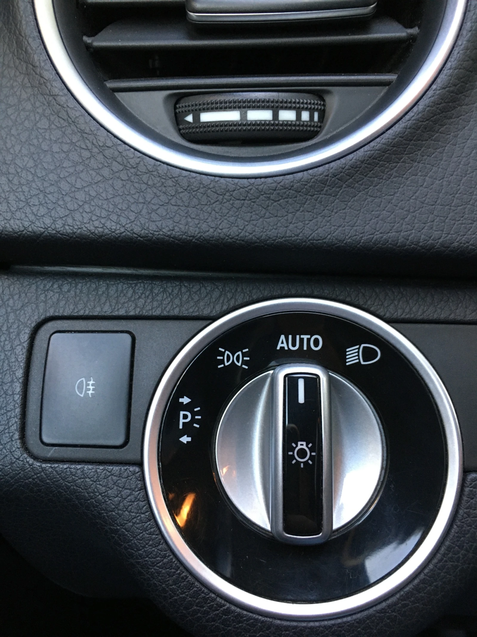 Mercedes-Benz C 220 Avantgarde, снимка 12 - Автомобили и джипове - 54798076