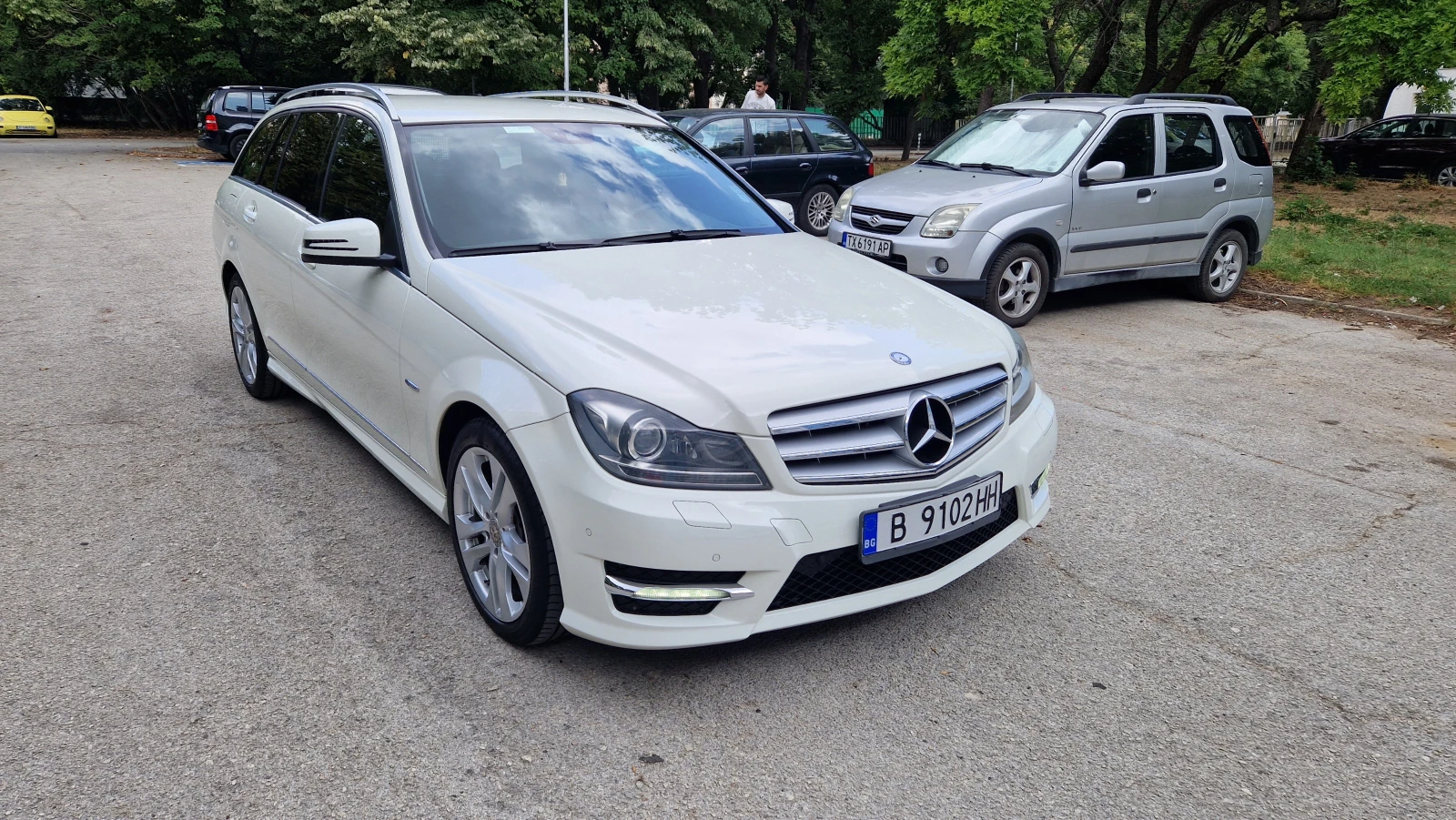 Mercedes-Benz C 220 Avantgarde, снимка 2 - Автомобили и джипове - 54798076