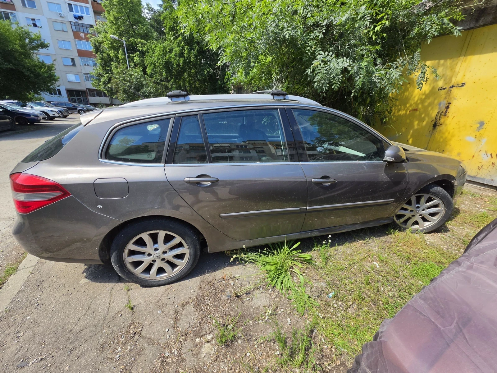 Renault Laguna, снимка 4 - Автомобили и джипове - 54903207