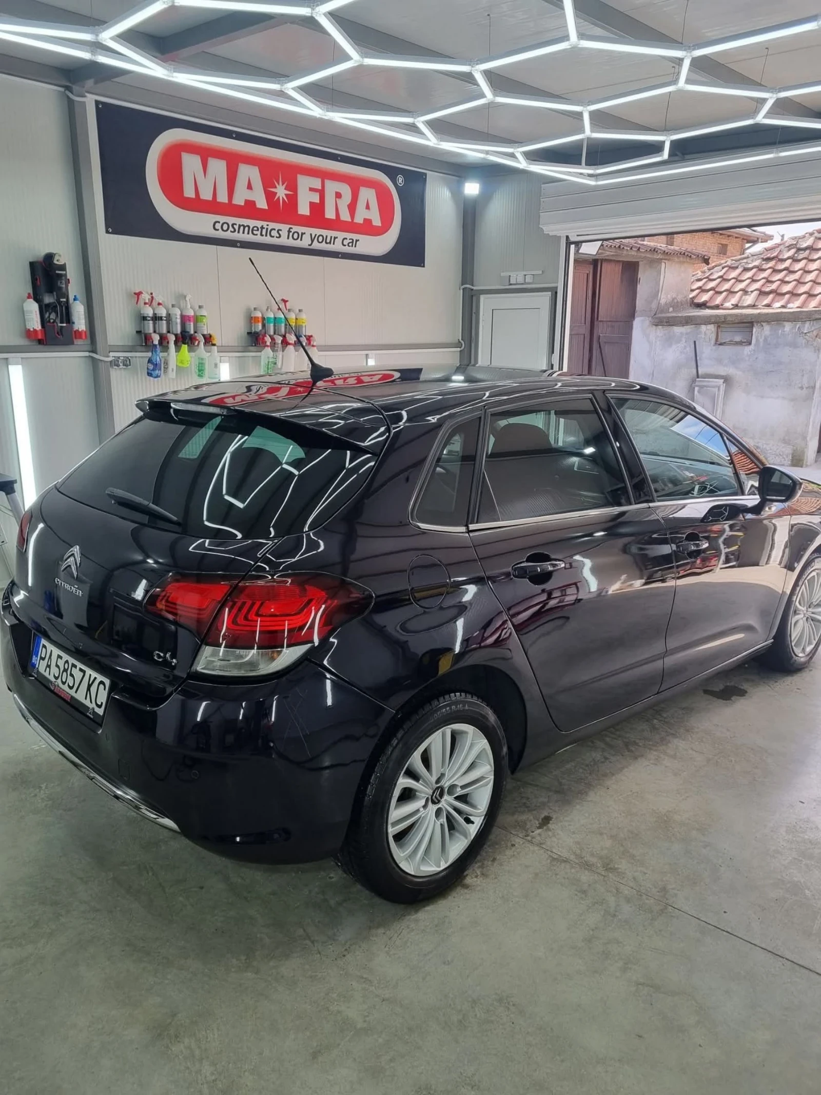 Citroen C4 1.6 HDi Facelift, снимка 4 - Автомобили и джипове - 55038842