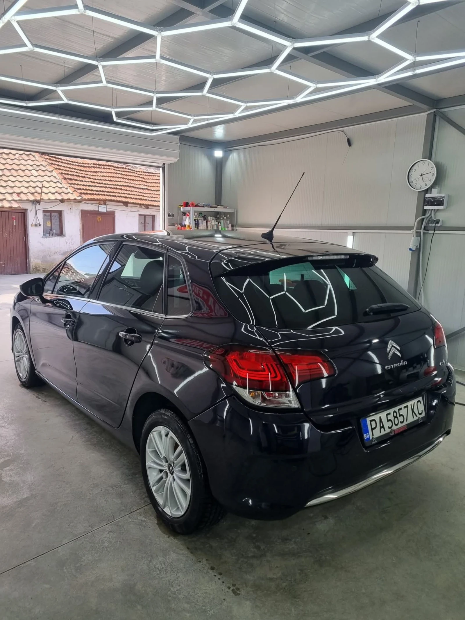Citroen C4 1.6 HDi Facelift, снимка 5 - Автомобили и джипове - 55038842