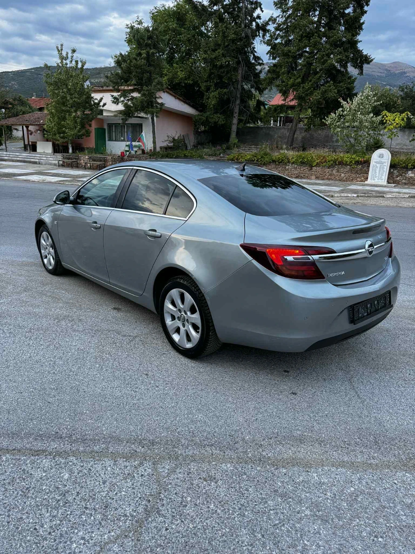 Opel Insignia, снимка 4 - Автомобили и джипове - 55072250