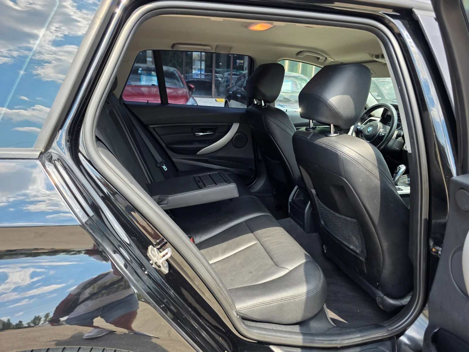 BMW 318 D 143k.c EURO 5B ITALIA , снимка 11 - Автомобили и джипове - 55092932