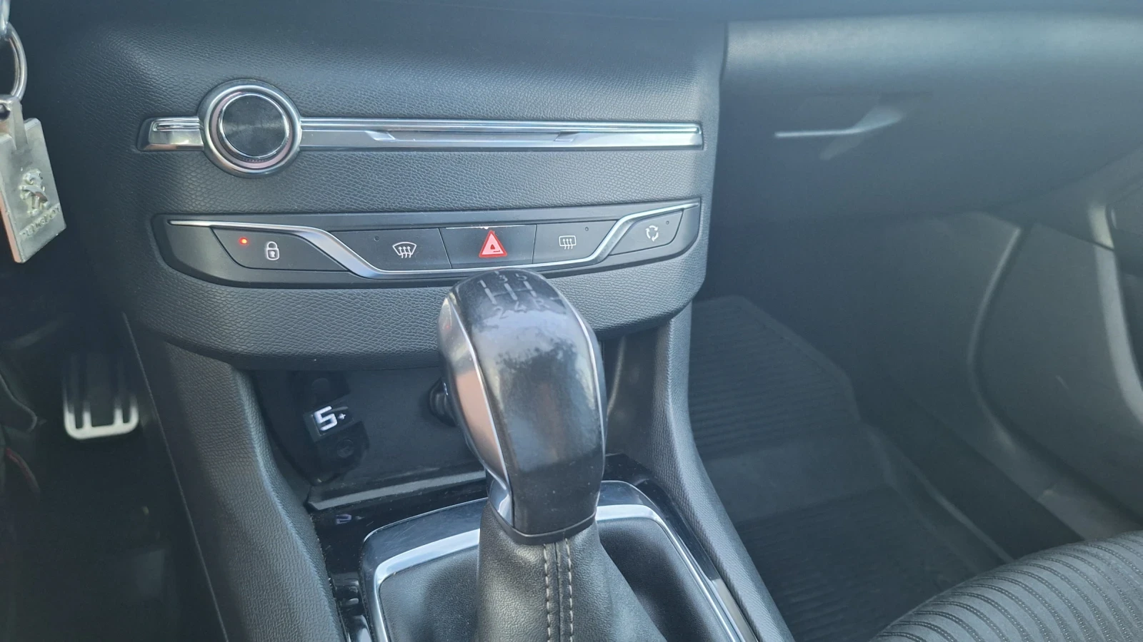 Peugeot 308, снимка 8 - Автомобили и джипове - 55344628