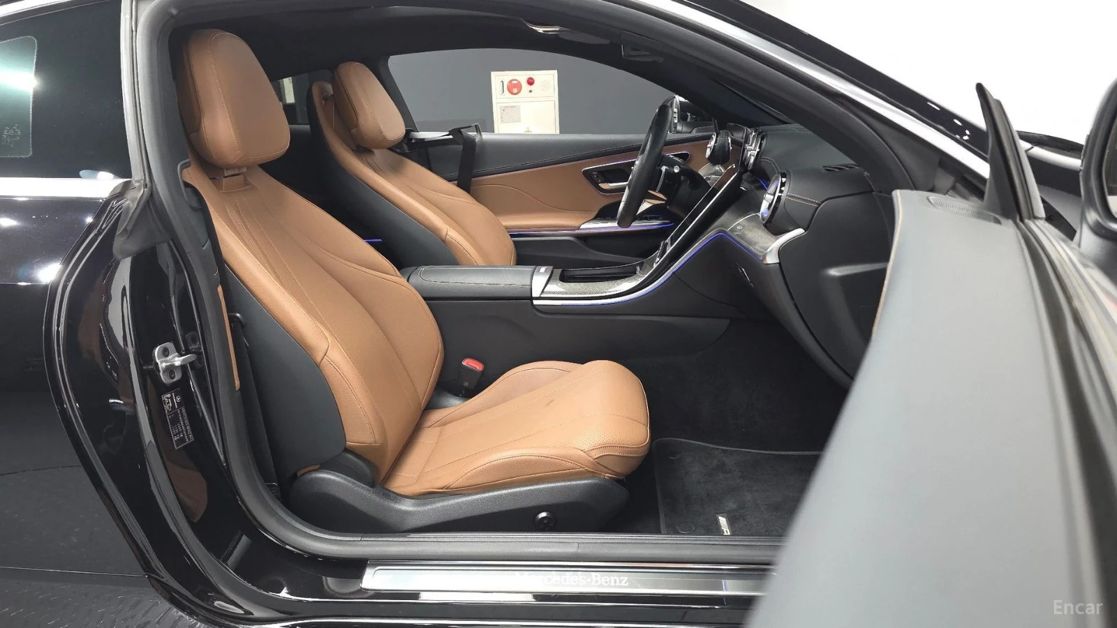 Mercedes-Benz CLE 200 AMG-LINE* DISTRONIC* 360* КАМЕРА* ОБДУХВАНЕ* , снимка 9 - Автомобили и джипове - 55640464