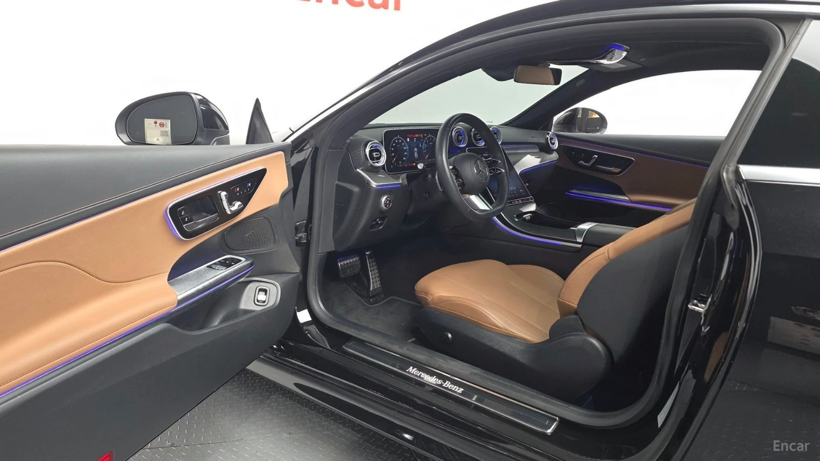 Mercedes-Benz CLE 200 AMG-LINE* DISTRONIC* 360* КАМЕРА* ОБДУХВАНЕ* , снимка 8 - Автомобили и джипове - 55640464
