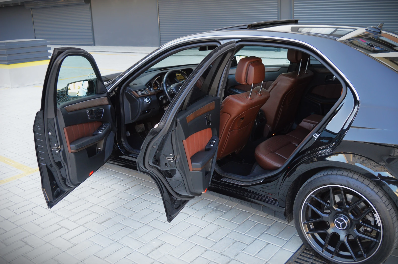Mercedes-Benz E 350, снимка 9 - Автомобили и джипове - 55849778