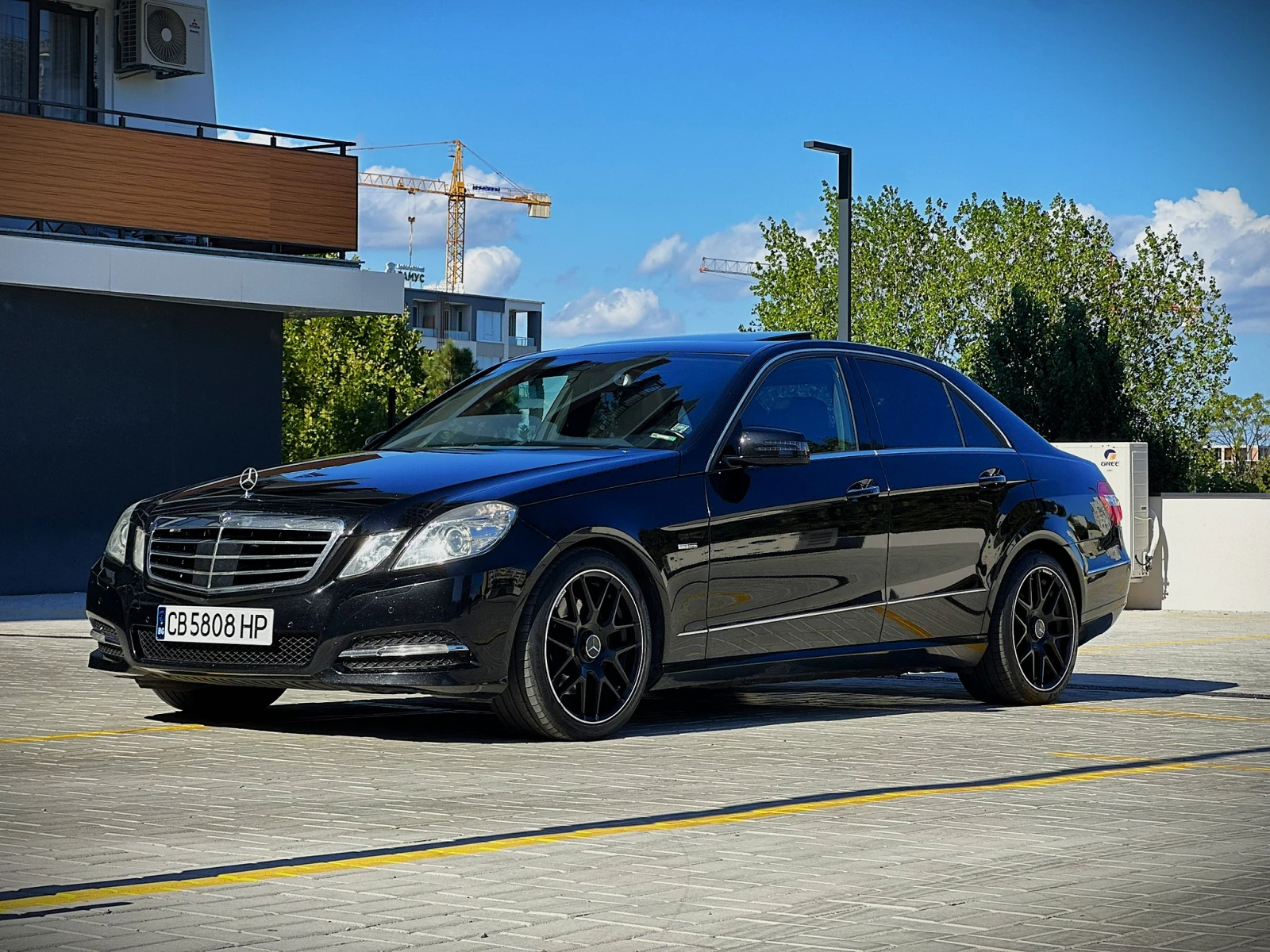 Mercedes-Benz E 350, снимка 8 - Автомобили и джипове - 55849778