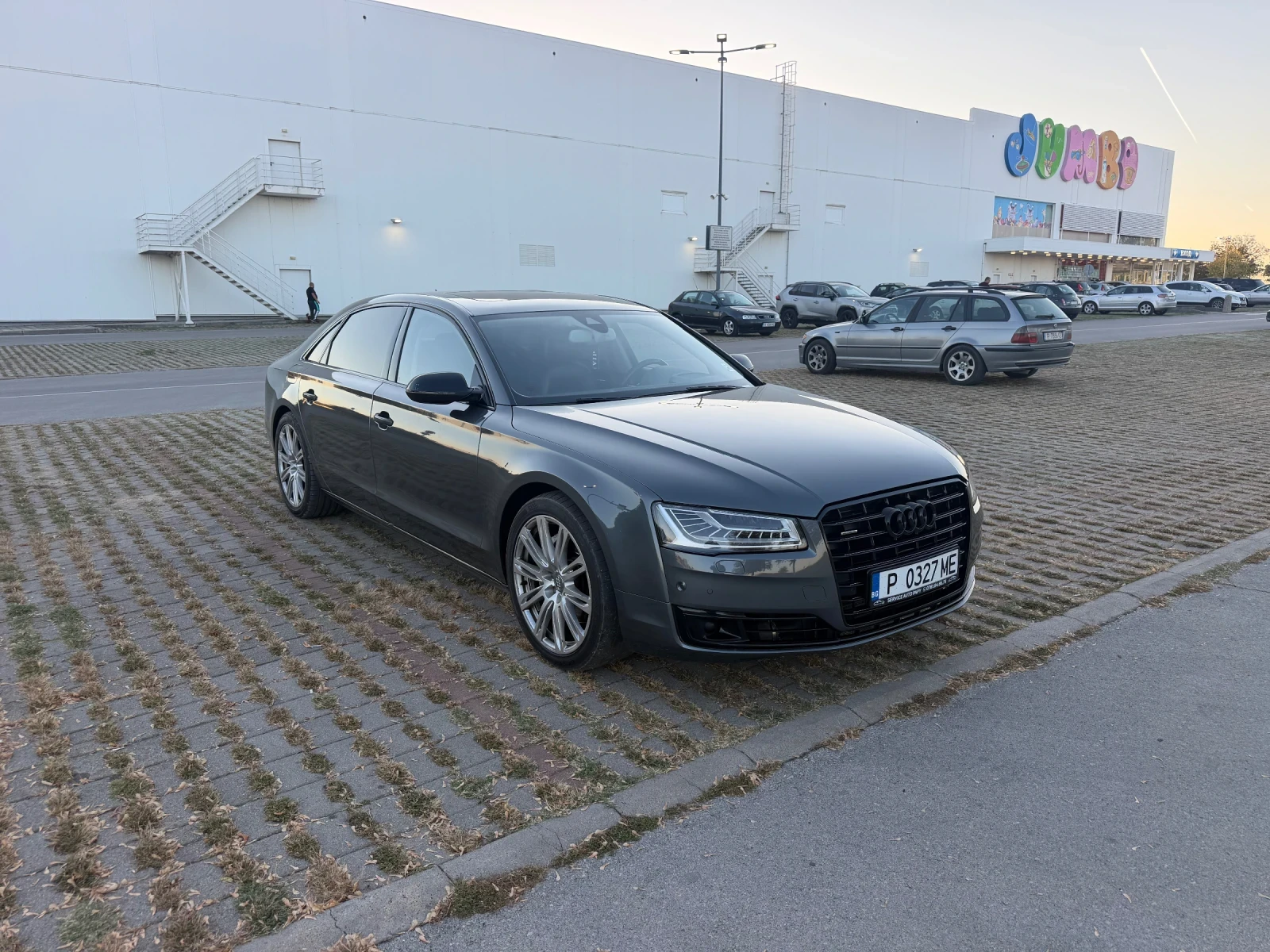 Audi A8 3.0TDI/MATRIX/LONG/3xTV/FULL//БАРТЕР/ЛИЗИНГ!, снимка 3 - Автомобили и джипове - 56348934