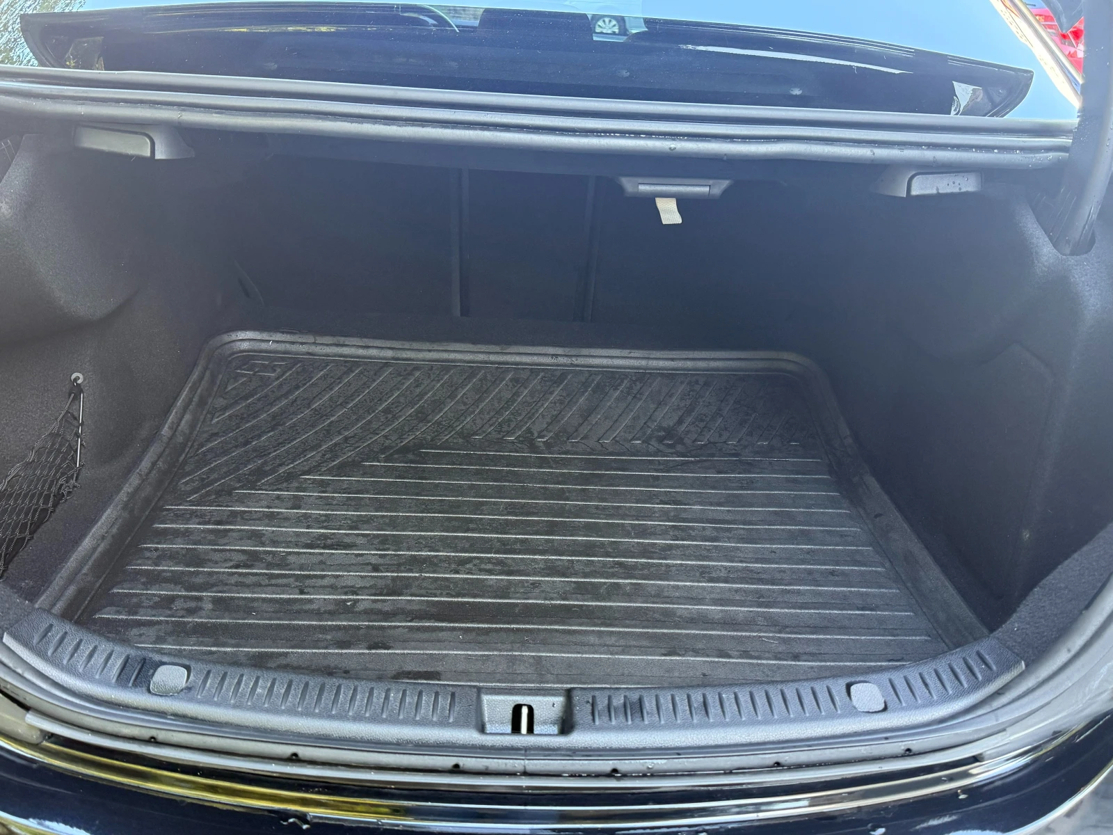Mercedes-Benz E 200 E200 4MATIC, снимка 15 - Автомобили и джипове - 56686538