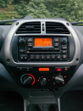Toyota Rav4 2.0 VVT-i 4x4 150HP * KLIMATIK* , снимка 16