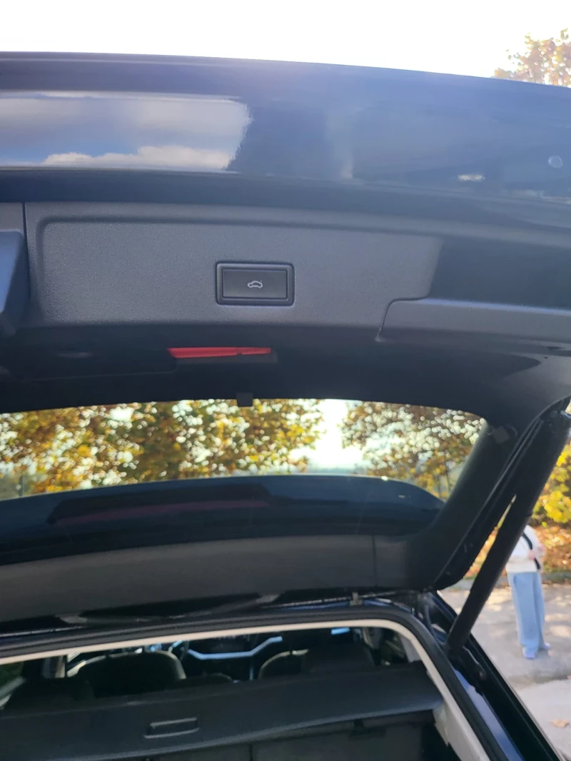 VW Touareg, снимка 10 - Автомобили и джипове - 52330495