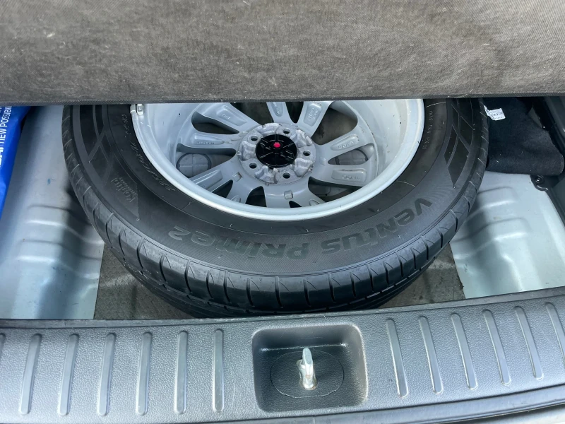 Hyundai Tucson 1.7crdi 2018г . автоматик , снимка 16 - Автомобили и джипове - 52792805