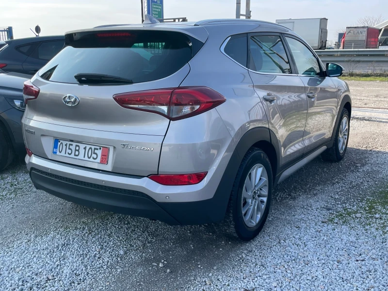 Hyundai Tucson 1.7crdi 2018г . автоматик , снимка 4 - Автомобили и джипове - 52792805