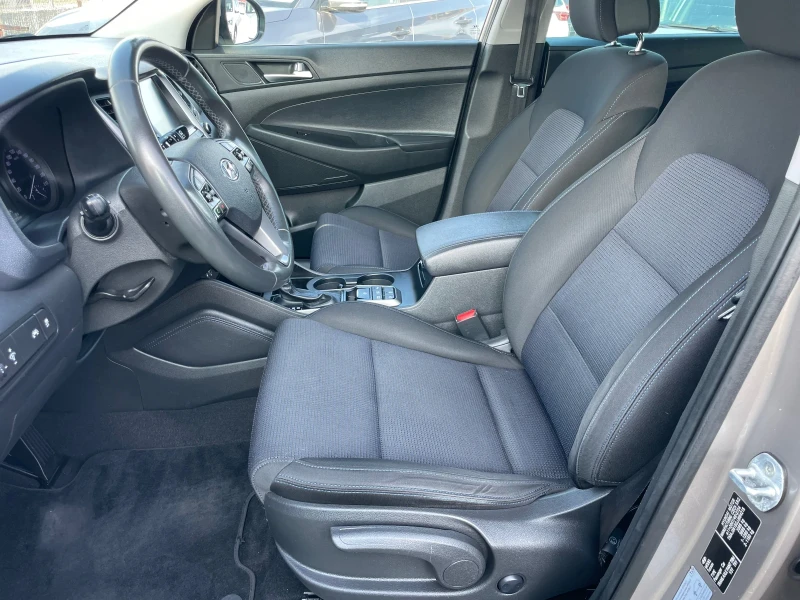 Hyundai Tucson 1.7crdi 2018г . автоматик , снимка 9 - Автомобили и джипове - 52792805