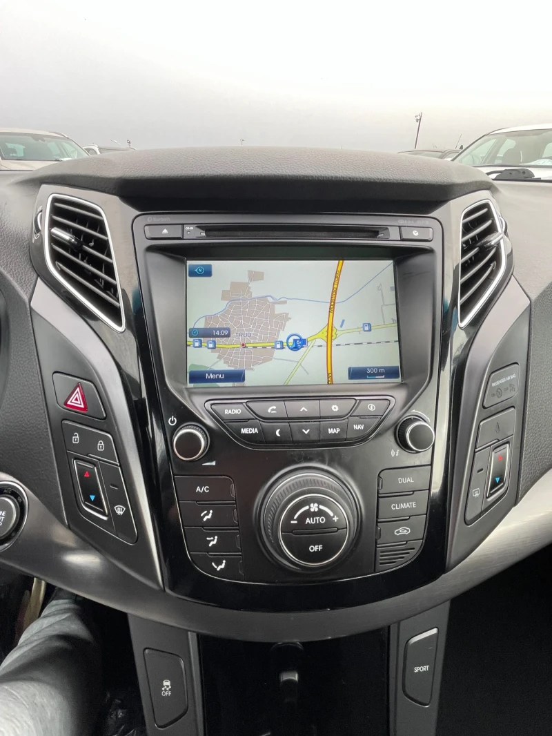 Hyundai I40 1.7 crdi АВТОМАТИК НАВИГАЦИЯ , снимка 15 - Автомобили и джипове - 52873796