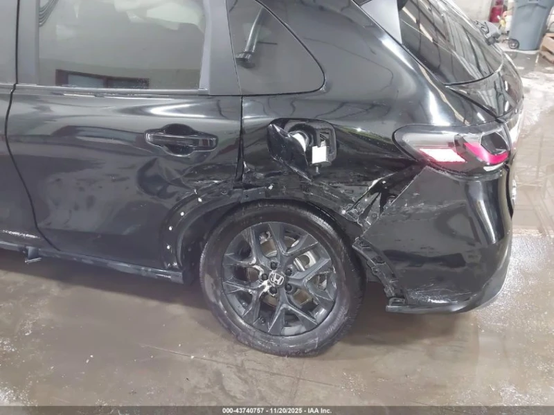 Honda Hr-v 2.0L I-4 DI, DOHC, VVT, 158HP All Wheel Drive, снимка 13 - Автомобили и джипове - 52938680