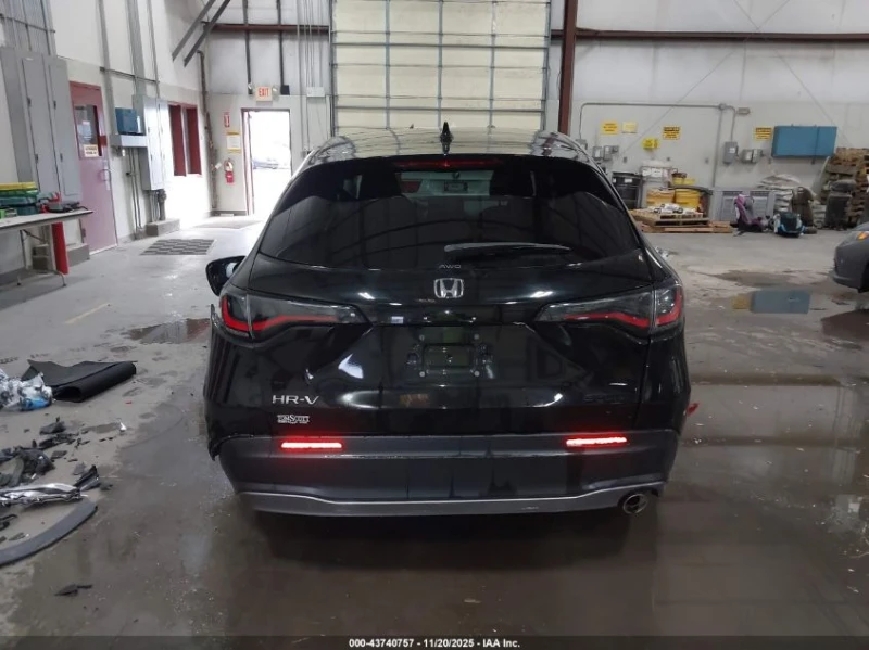 Honda Hr-v 2.0L I-4 DI, DOHC, VVT, 158HP All Wheel Drive, снимка 9 - Автомобили и джипове - 52938680