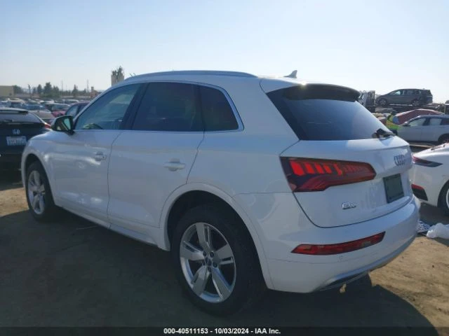 Audi Q5 Premium* Matrix* Quattro* Подгрев* Панорама* , снимка 7 - Автомобили и джипове - 47565325