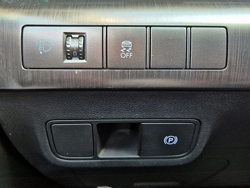Hyundai Kona * 1.6* БЕНЗИН* ЦЕНАДОБГ!, снимка 9 - Автомобили и джипове - 55603500
