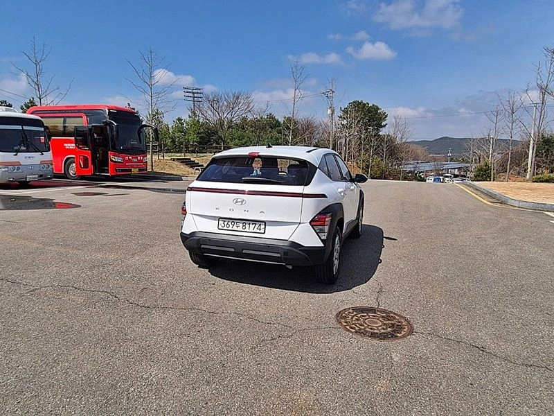 Hyundai Kona * 1.6* БЕНЗИН* ЦЕНАДОБГ!, снимка 2 - Автомобили и джипове - 55603500