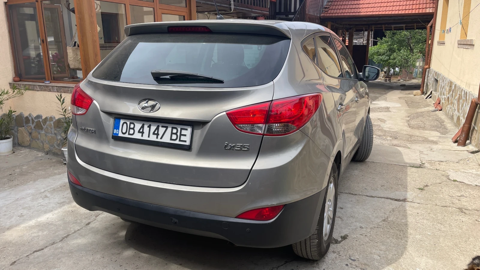 Hyundai IX35 2.0i, 2WD - изображение 4