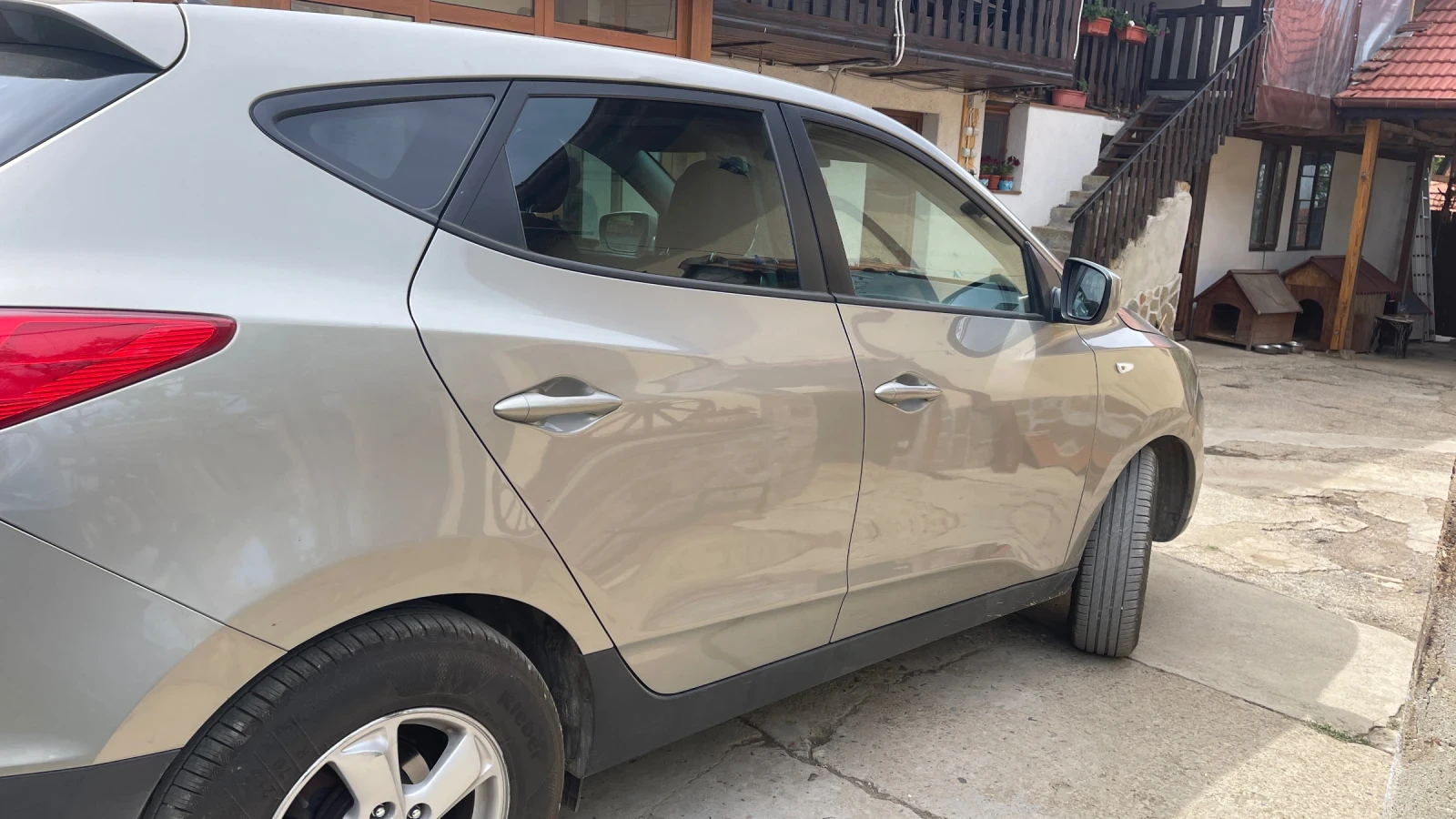 Hyundai IX35 2.0i, 2WD - изображение 3