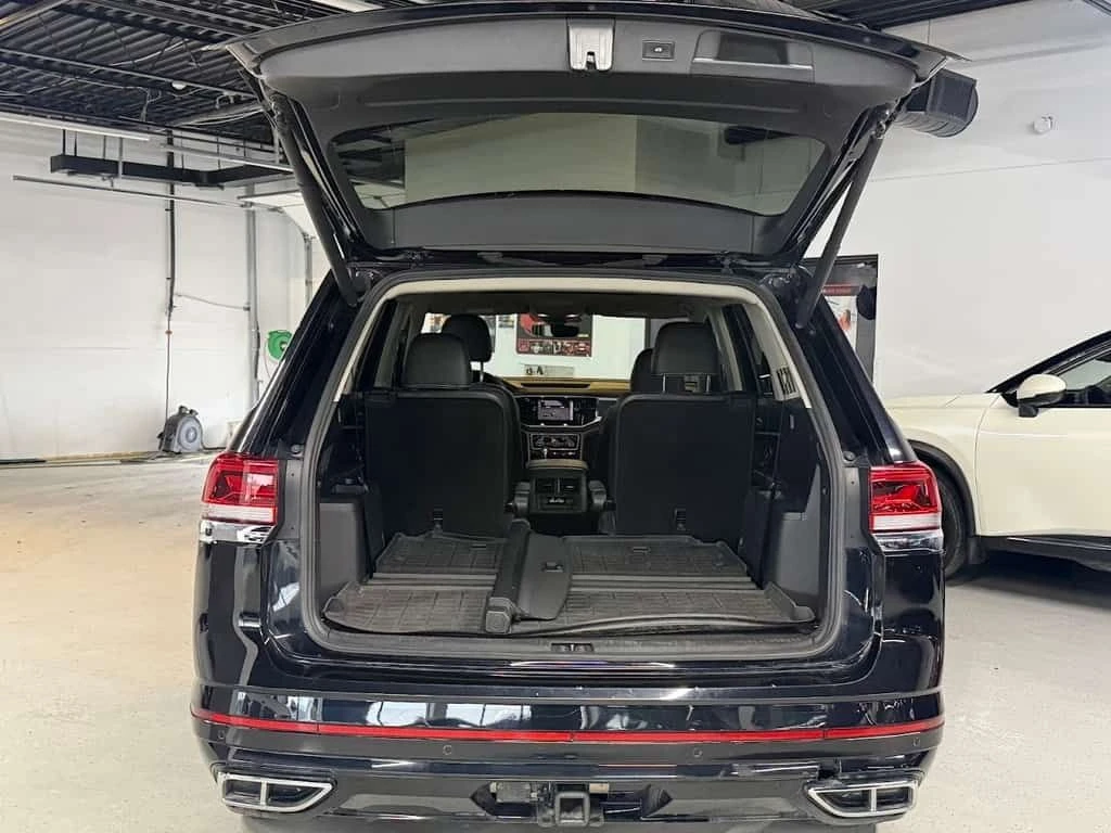 VW Atlas * NoAccidents l Execline l 3.6TSI l 4Motion l R Li, снимка 16 - Автомобили и джипове - 53926086