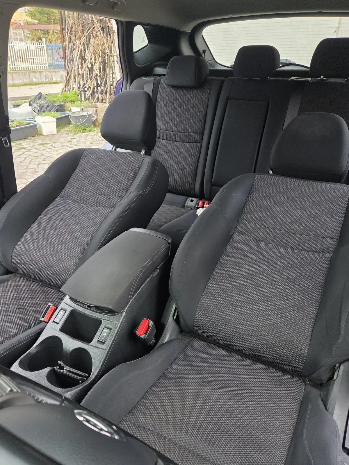 Nissan Qashqai, снимка 10 - Автомобили и джипове - 54033470