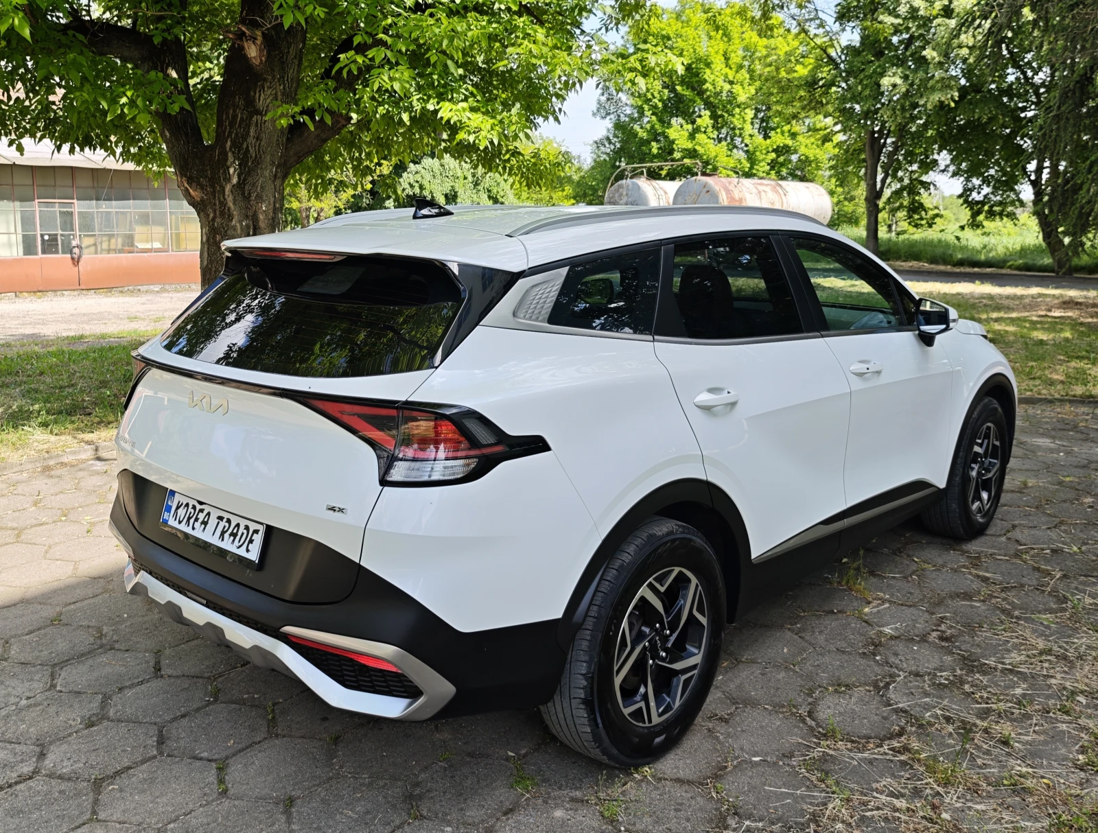 Kia Sportage 2.0 CRDI 4x4 , снимка 4 - Автомобили и джипове - 54043744