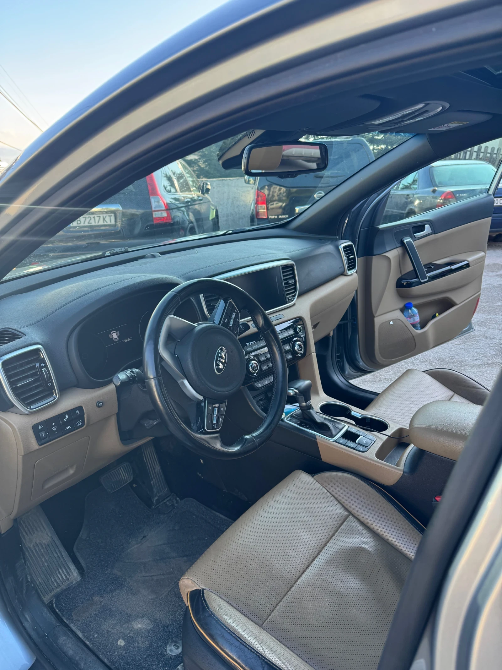 Kia Sportage 2.0 CRDI, Mild Hybrid, снимка 5 - Автомобили и джипове - 54291916