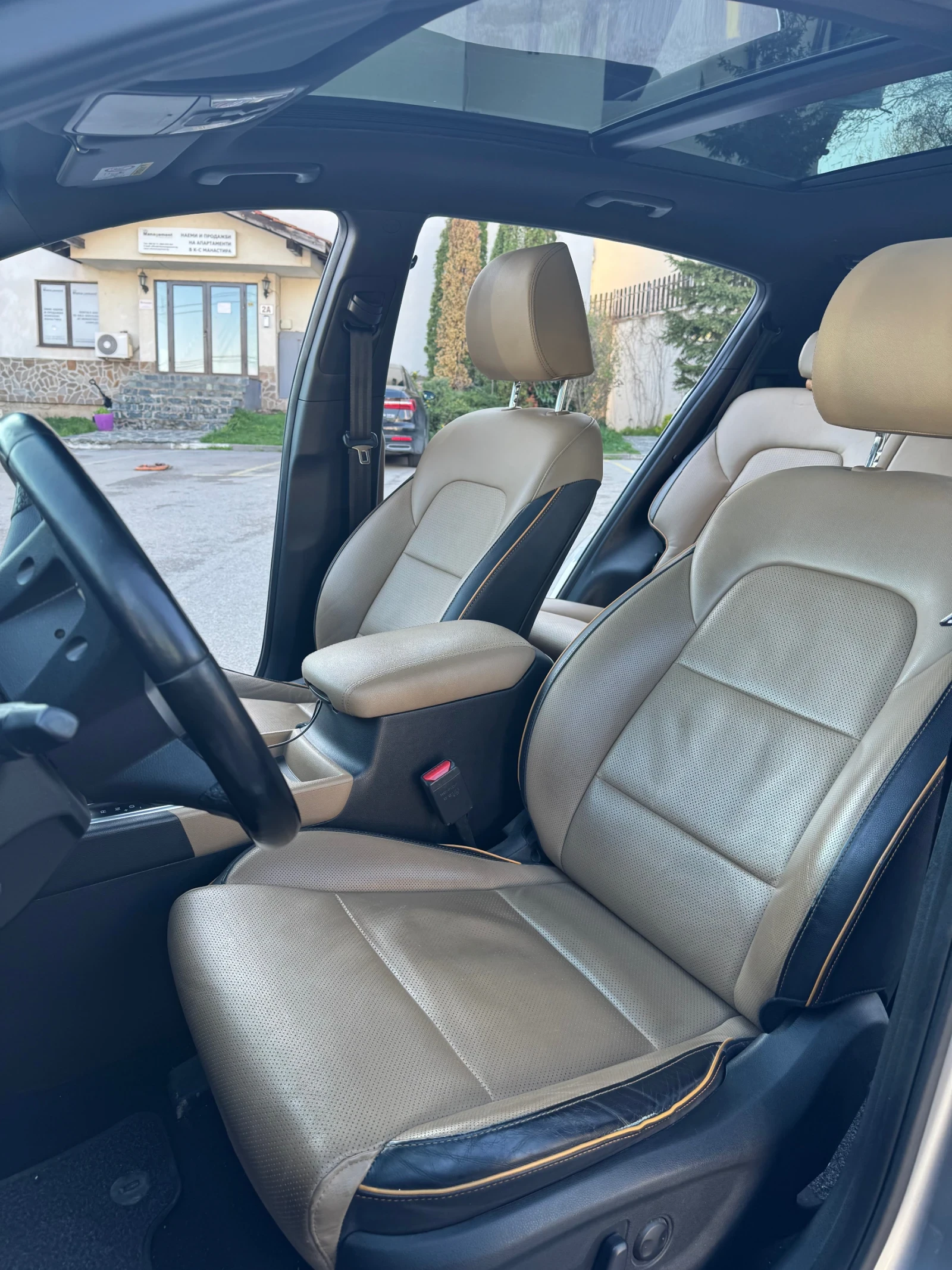 Kia Sportage 2.0 CRDI, Mild Hybrid, снимка 4 - Автомобили и джипове - 54291916