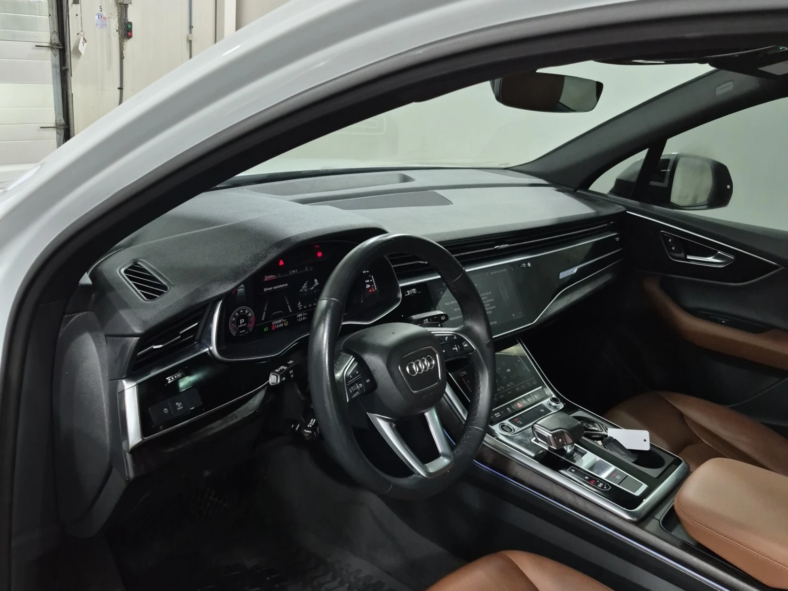 Audi Q7 Progressiv * ОБДУХВАНЕ* МЪРТВА ТОЧКА * ЦЕНА ДО БГ , снимка 10 - Автомобили и джипове - 54424059