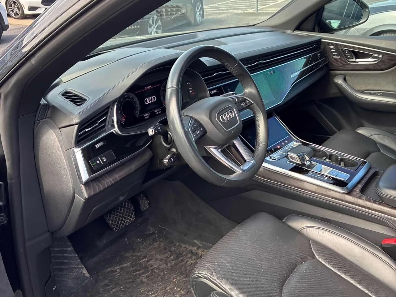Audi Q8 | Technik | DISTRONIC | HUD | 360 | ОБДУХВАНЕ | , снимка 5 - Автомобили и джипове - 54617523