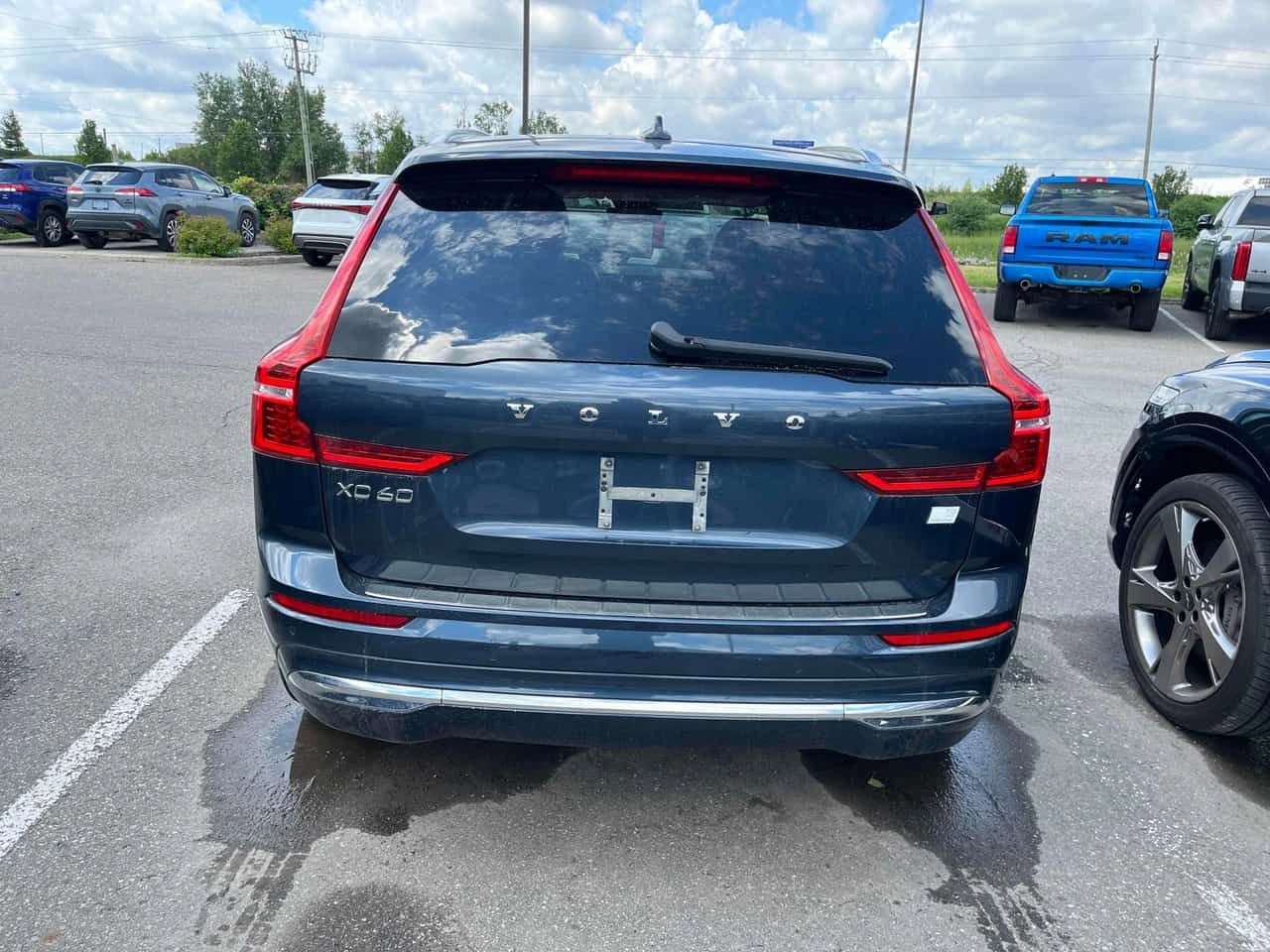 Volvo XC60 Inscription | CARFAX | БЕЗ ПЪРВОНАЧАЛНА ВНОСКА, снимка 5 - Автомобили и джипове - 54948486