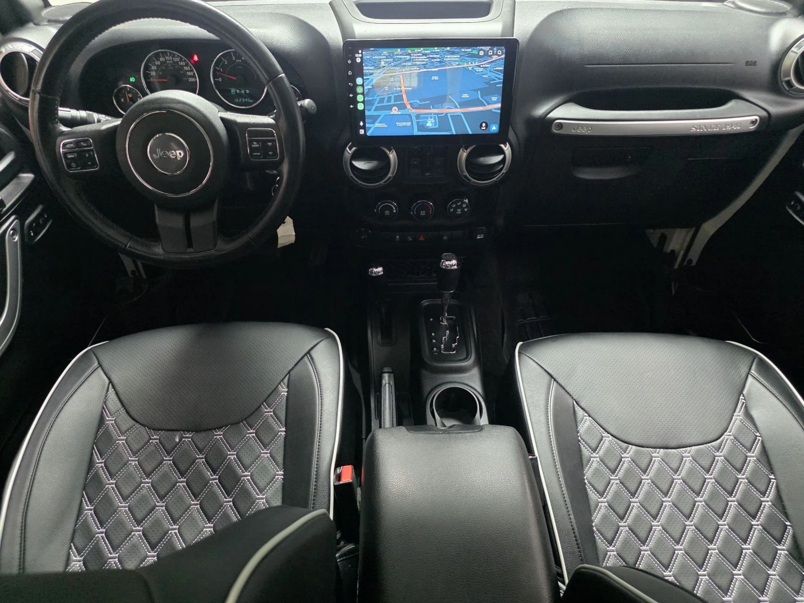 Jeep Wrangler LIMITED SAHARA 3.6 AWD, снимка 15 - Автомобили и джипове - 55408327