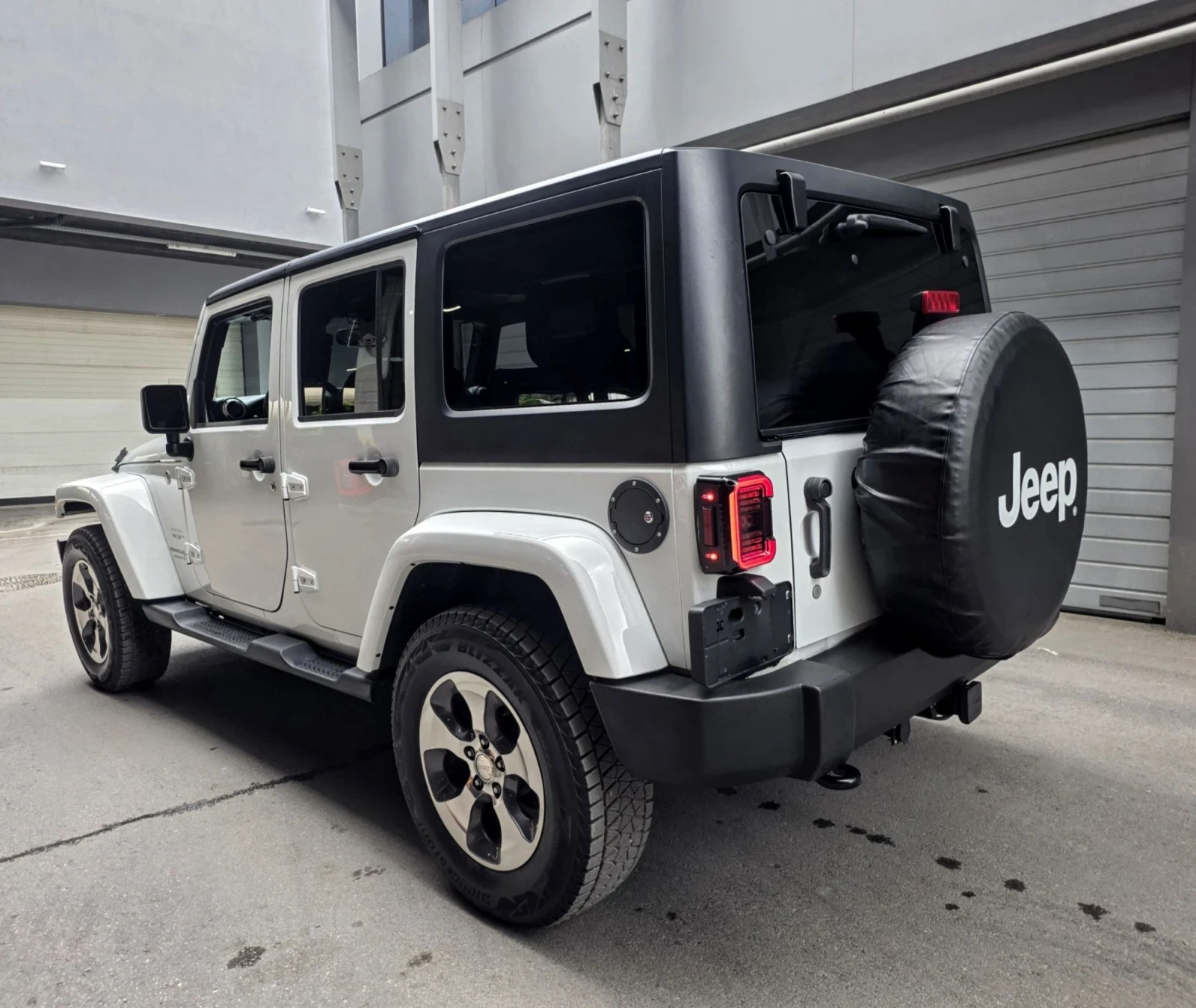 Jeep Wrangler LIMITED SAHARA 3.6 AWD, снимка 7 - Автомобили и джипове - 55408327
