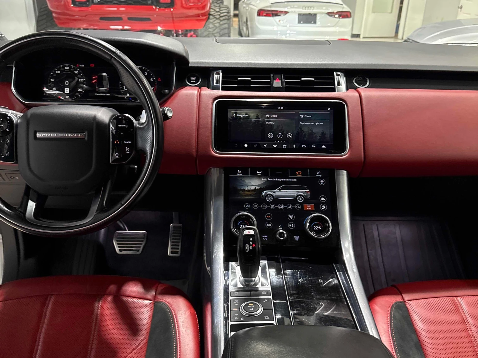 Land Rover Range Rover Sport * V8 Supercharged HSE Dynamic* АВТОКРЕДИТ* , снимка 9 - Автомобили и джипове - 56019464