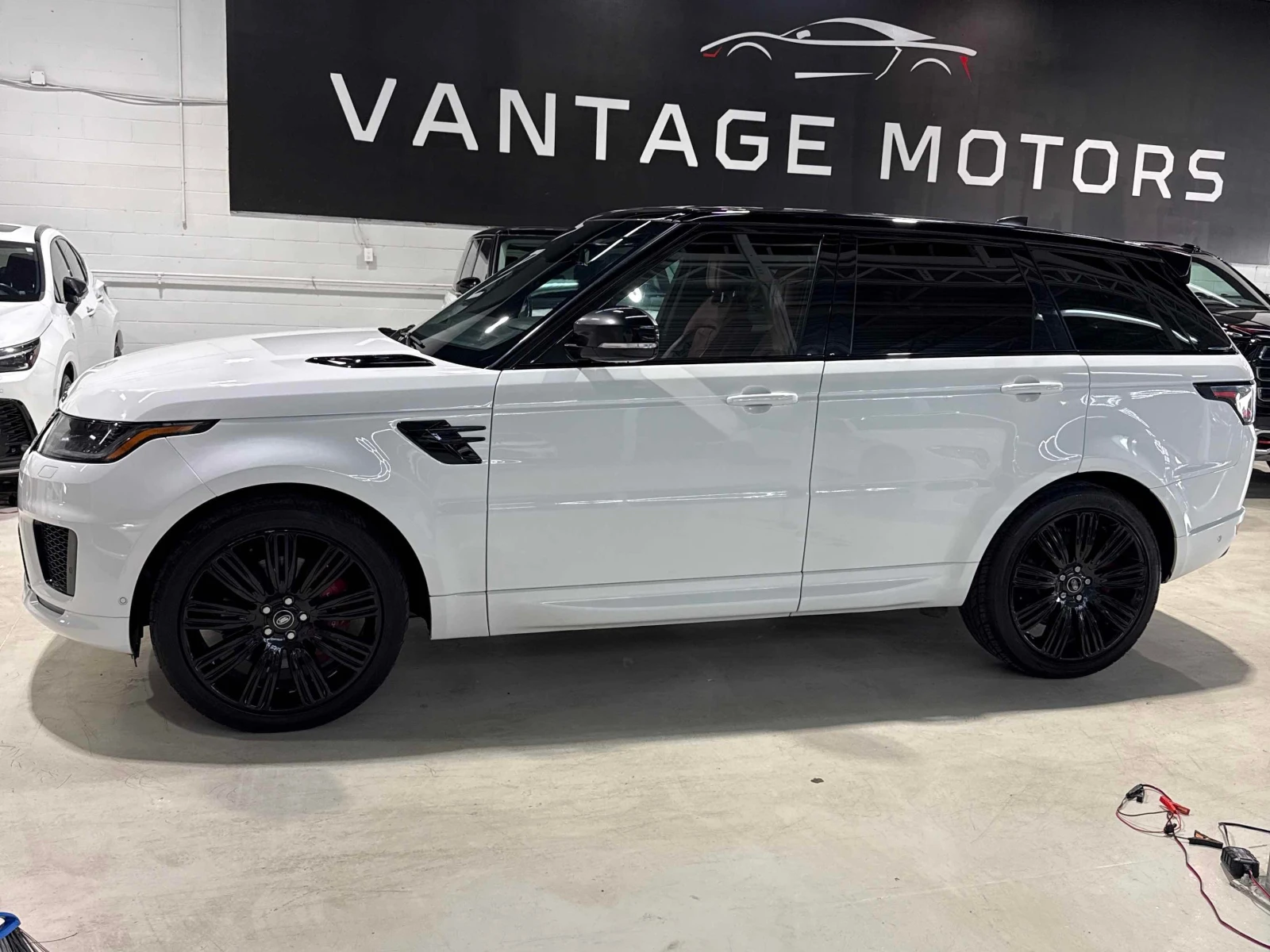 Land Rover Range Rover Sport * V8 Supercharged HSE Dynamic* АВТОКРЕДИТ* , снимка 2 - Автомобили и джипове - 56019464