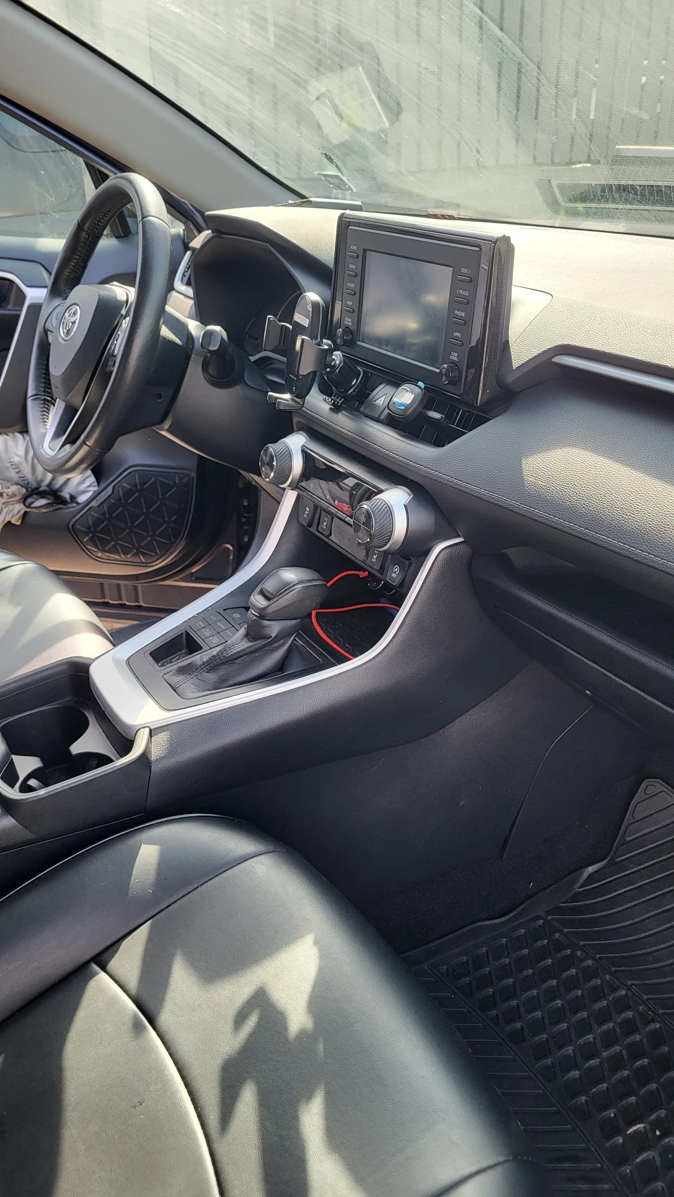 Toyota Rav4 XLE, снимка 14 - Автомобили и джипове - 56636473