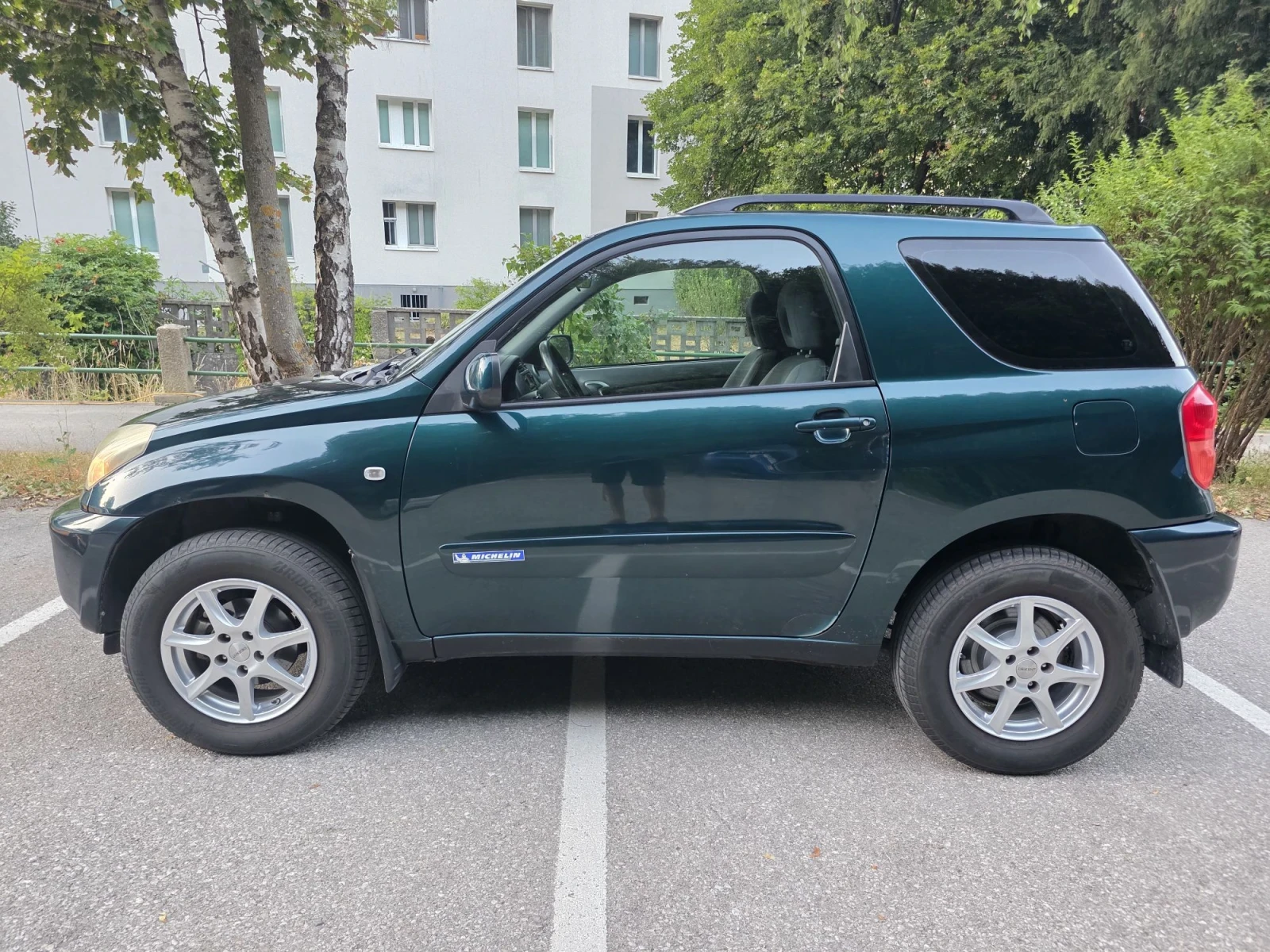 Toyota Rav4 2.0 VVT-i 4x4 150HP * KLIMATIK* , снимка 7 - Автомобили и джипове - 56129351