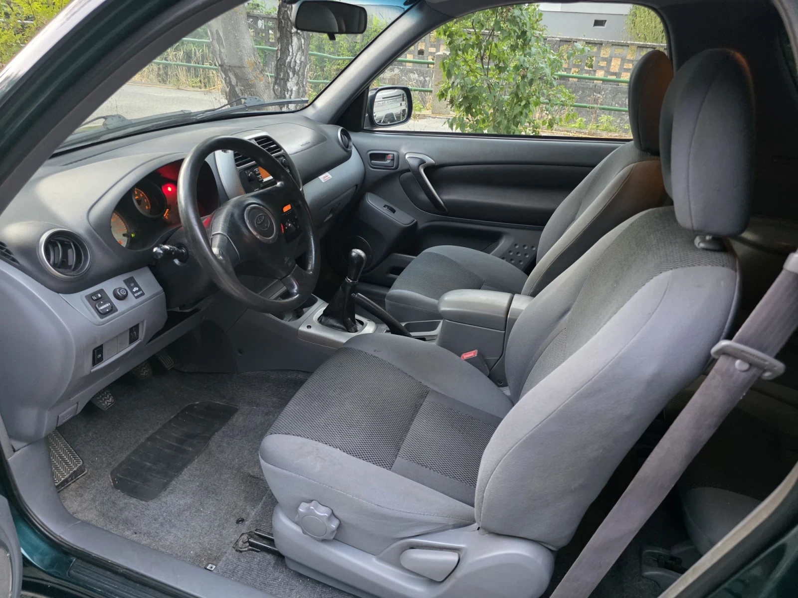 Toyota Rav4 2.0 VVT-i 4x4 150HP * KLIMATIK* , снимка 9 - Автомобили и джипове - 56129351