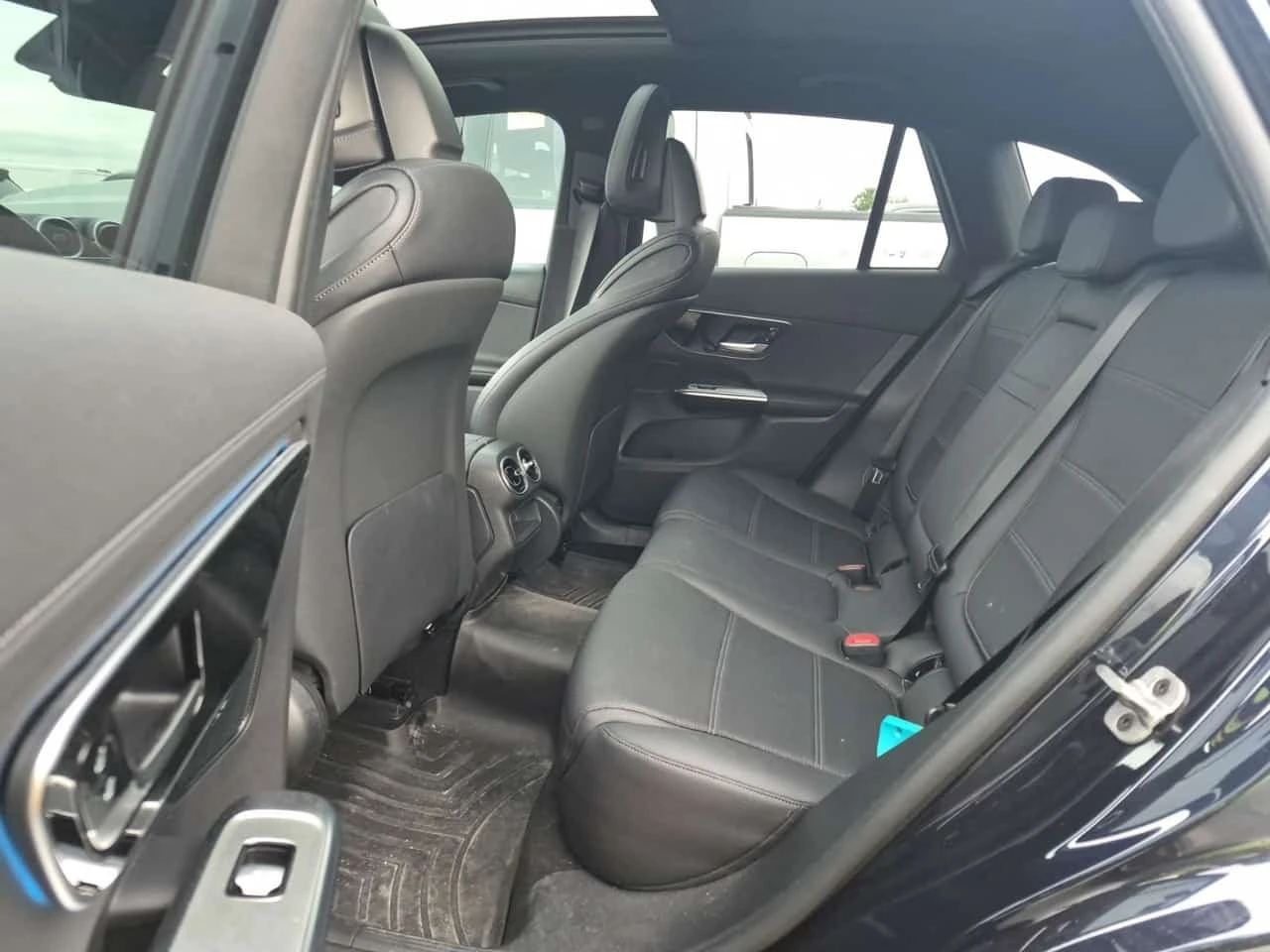 Mercedes-Benz GLC 300 4matic Suv /ДИСТРОНИК/ПАНО/ПОДГРЕВ/, снимка 11 - Автомобили и джипове - 56300127